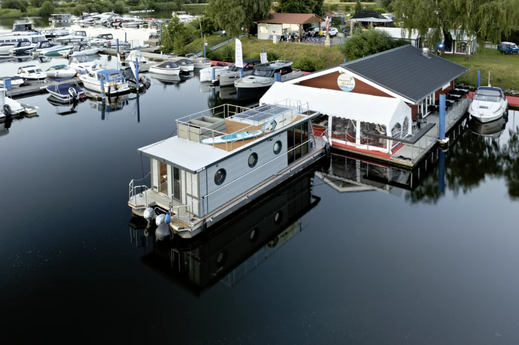 La Mare Hausboot und Smokey Island